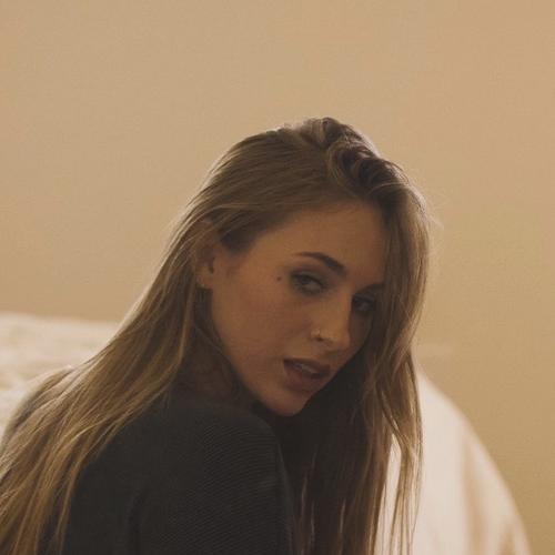 Angelyoungsxxx
