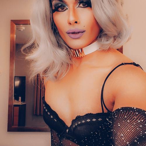 Mikahdoll