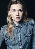 Алиса Офрей