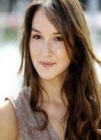 Анаис Демустье