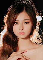 Анжели Кханг