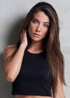 Каролина Карвальо