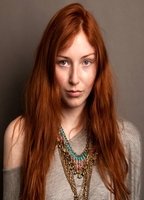 Клаудия Булл