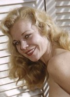 Дорис Сандерс