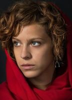 Элли Трингу