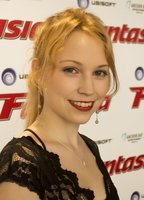 Энни Оюткангас