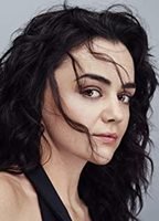 Хейли Сквайрс