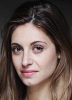 Дженнифер Дюбур