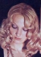 Джулия Томас