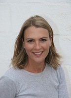 Джули Хартли