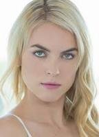 Кира Николь