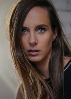 Лаура Хувенагель