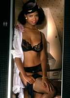 Лоррейн Оливия