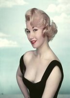 Надин Талье