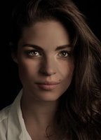 Натали Мадуэньо