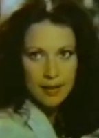 Нейла Таварес