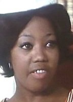 Николь Исимат