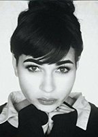 Николь Крюкс