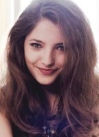 Сара Сандева