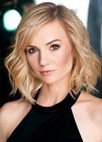 Сиенна Фаралл