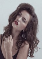 Симона Фриис