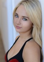 Скайлер Джой