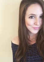 Стефани Томас