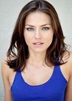 Голая Грустная Келли Данн