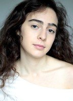 Зоя Бесмонд Де Сенневиль