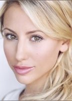 Эшли Бэррон