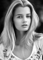 Аманда Варека