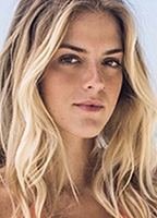 Изабела Манара