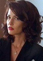 Дженнифер Бартон