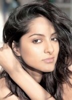 Неха Чаухан