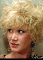 Натали Курваль