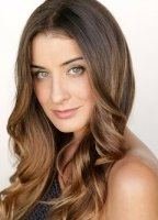 Николь Траволта