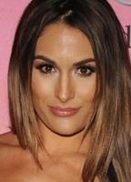 Никки Белла