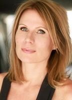 Памела Грей