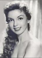 Ширли Миллс