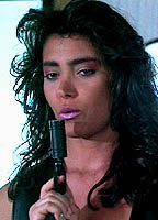 Девин Деваскес