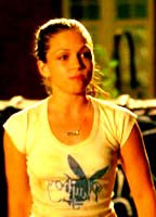 Джулия Гарро