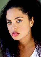 Лайла Петроне