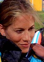 Максин Банс