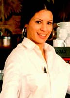 Микаэла Неварес