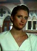 Сюзанна Харкер