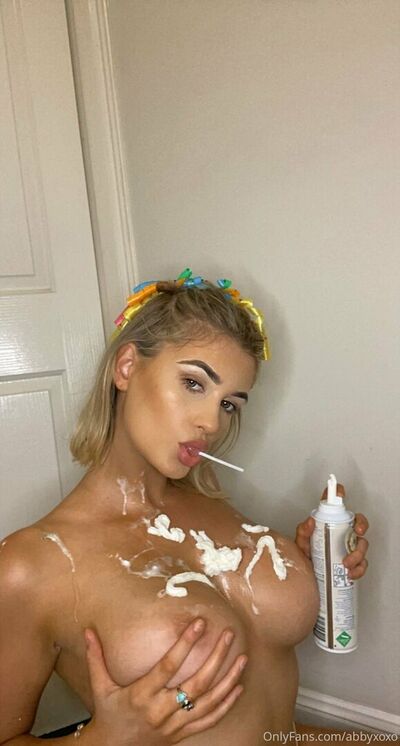 Abbyxoxo