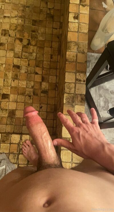 Alex3legs