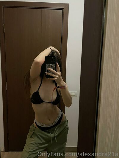 Alexandra21a