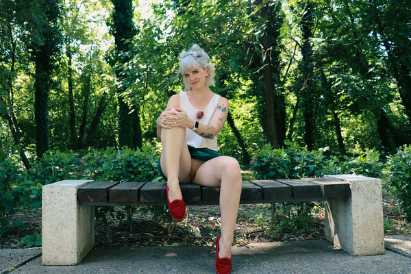 Alexandrathorn