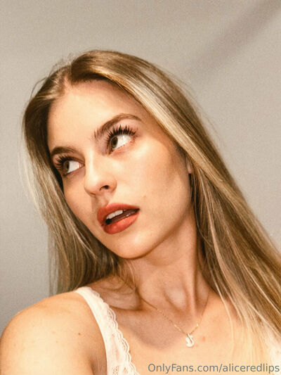 Aliceredlips